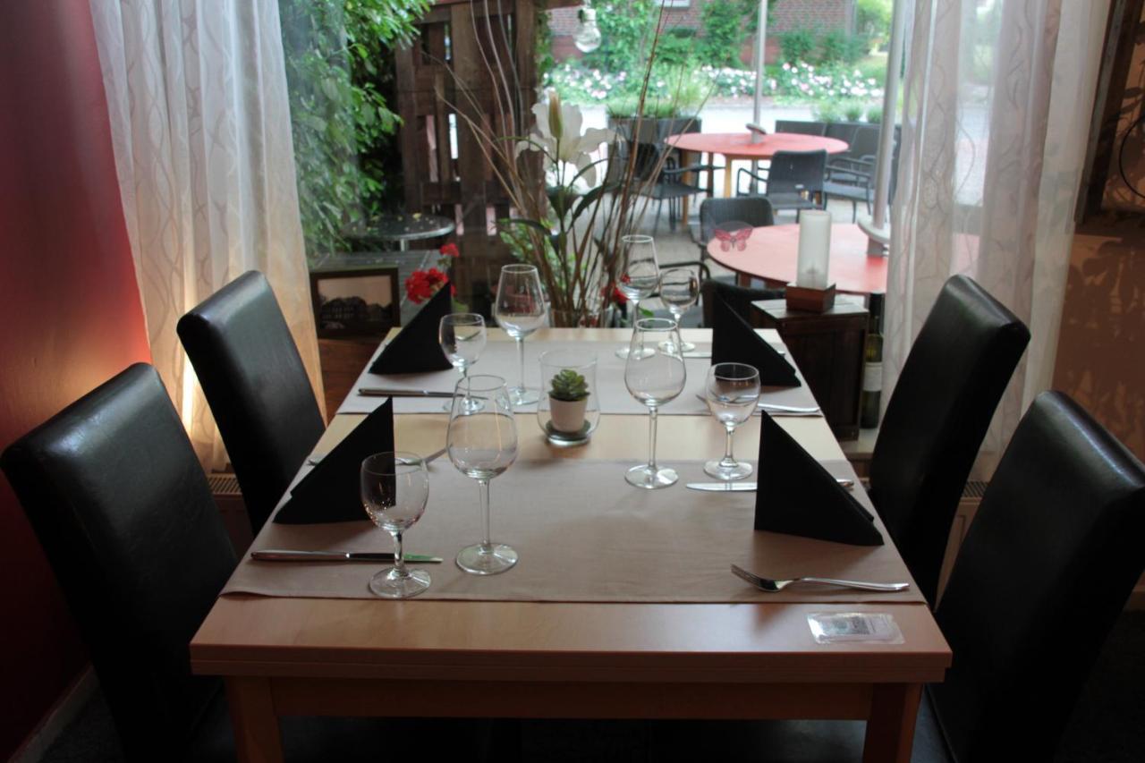 Отель Restaurant Fischbeck'S Grossenkneten Экстерьер фото